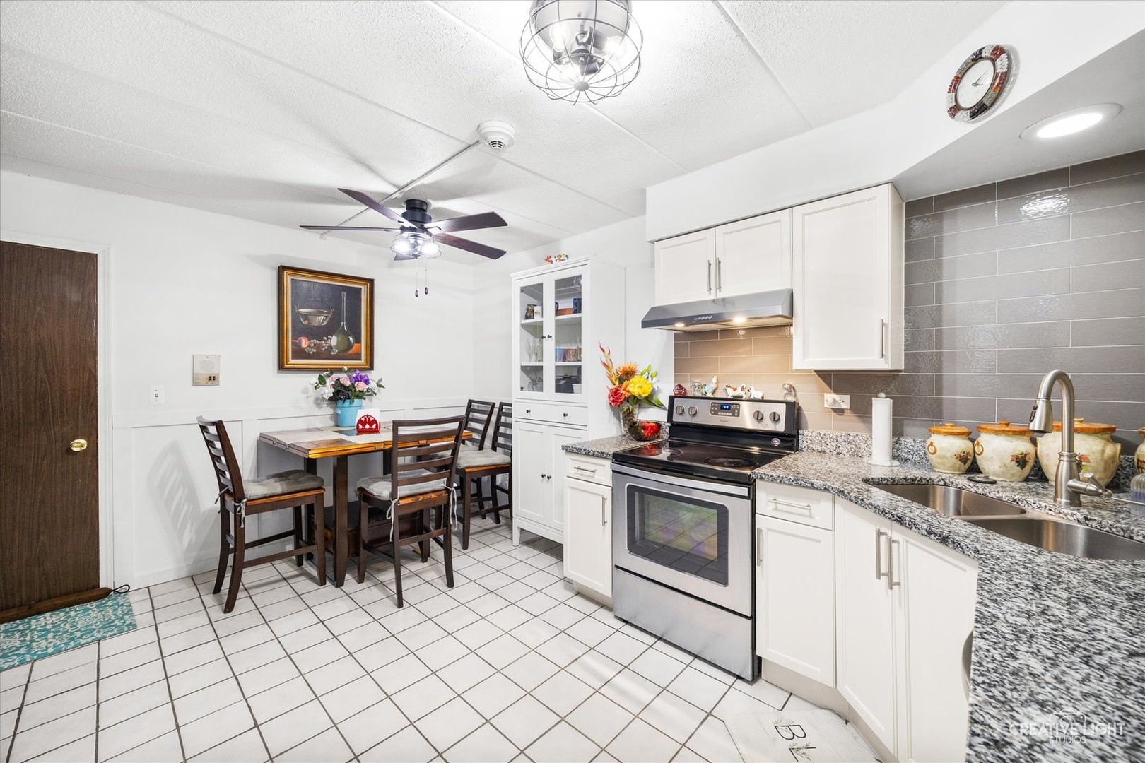 491 Timber Ridge Drive #102, Carol Stream, IL 60188