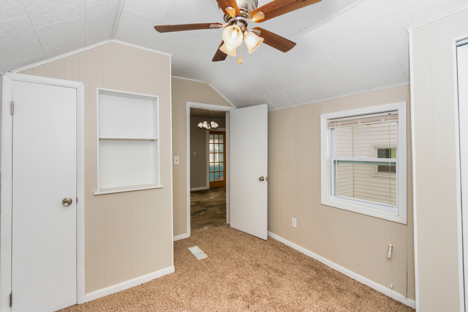 102 S Eastern Avenue, Minier, IL 61759