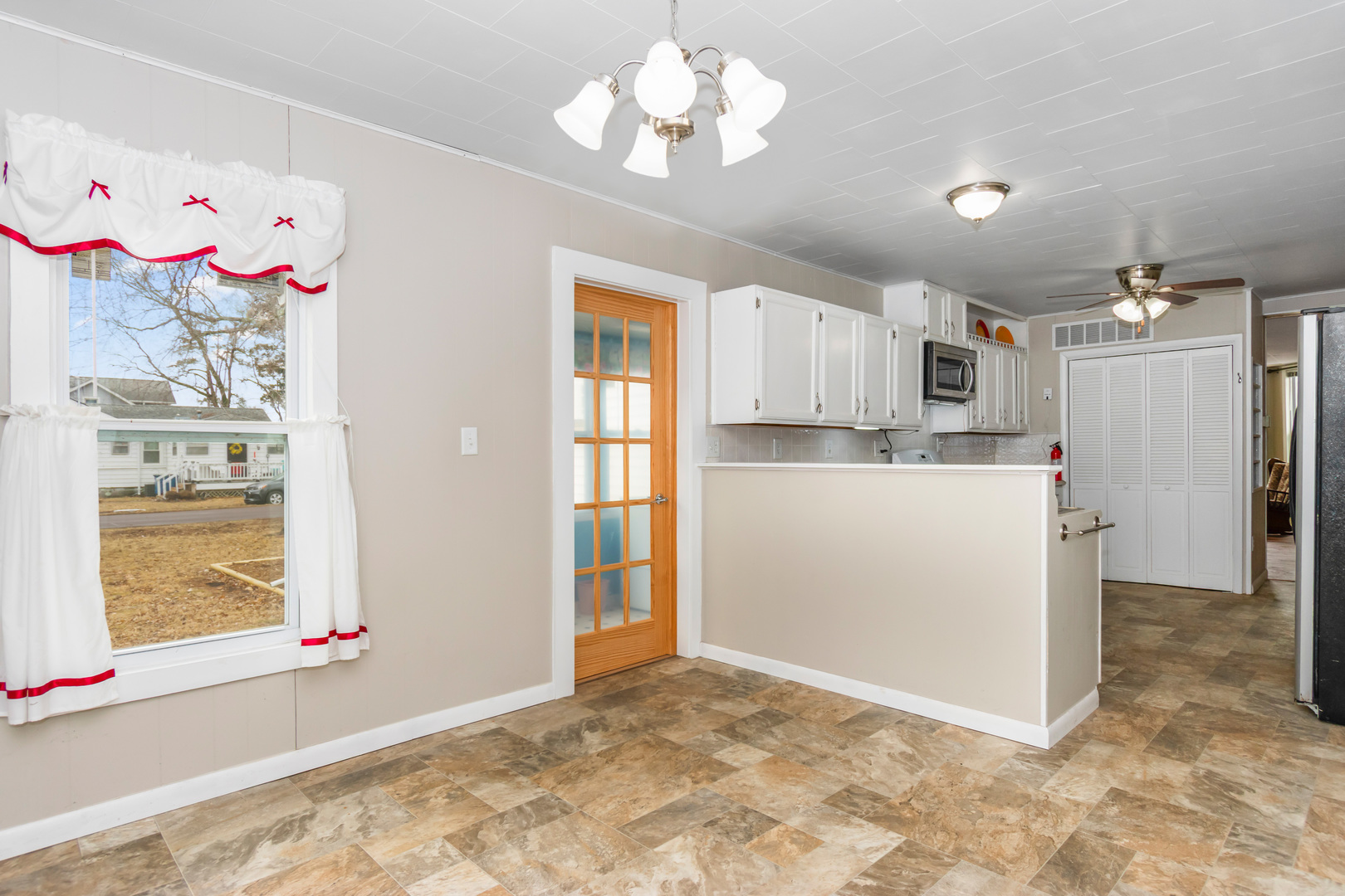 102 S Eastern Avenue, Minier, IL 61759