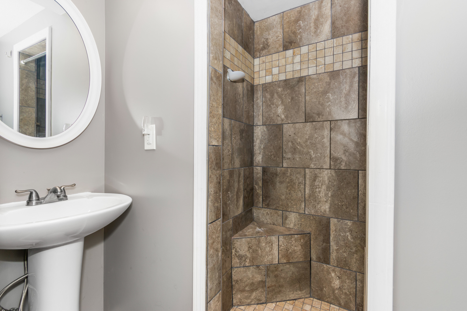 102 S Eastern Avenue, Minier, IL 61759