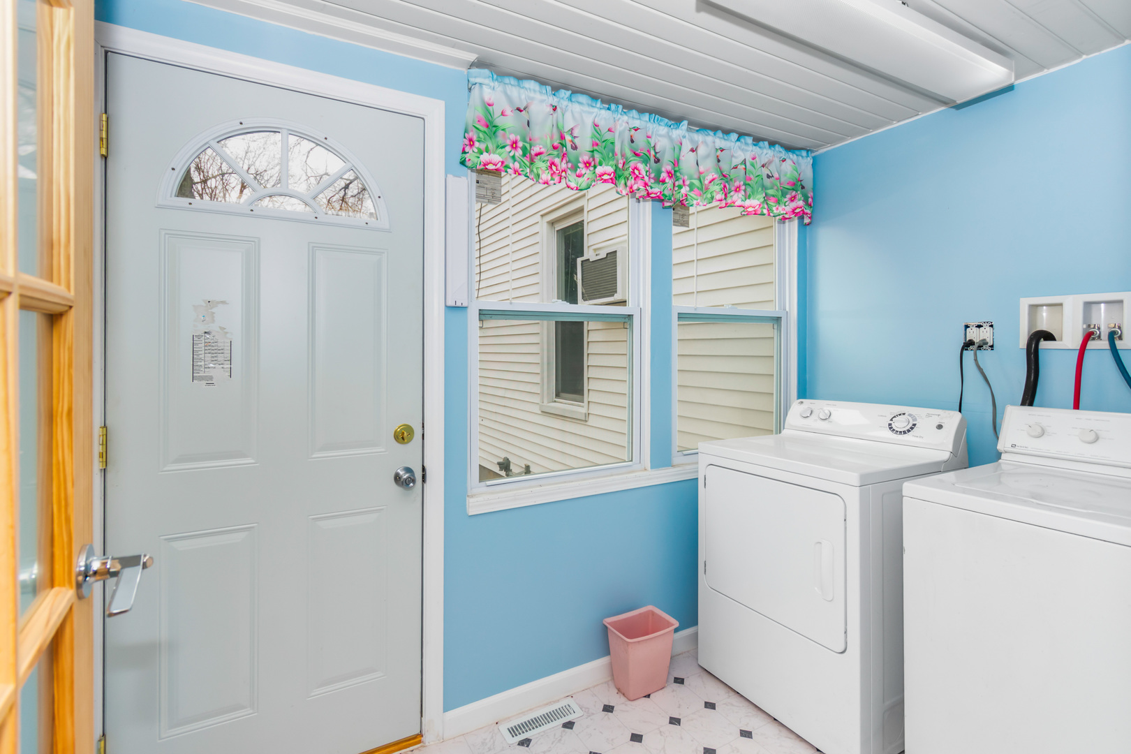 102 S Eastern Avenue, Minier, IL 61759