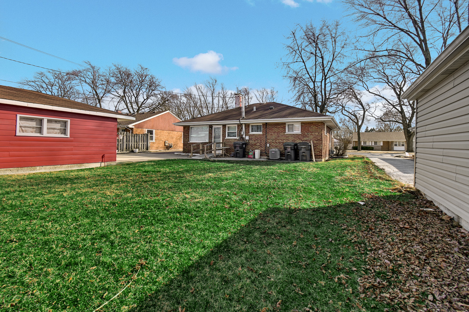686 E 155th Street, South Holland, IL 60473