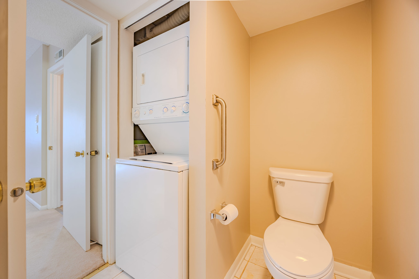 920 Vose Drive #304, Gurnee, IL 60031