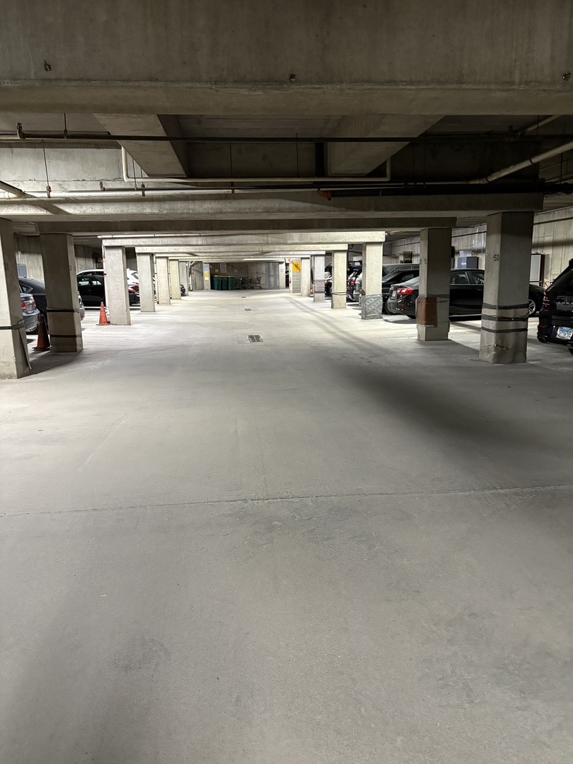 920 Vose Drive #304, Gurnee, IL 60031