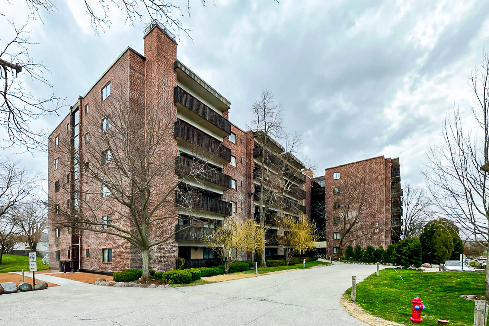 920 Vose Drive #304, Gurnee, IL 60031