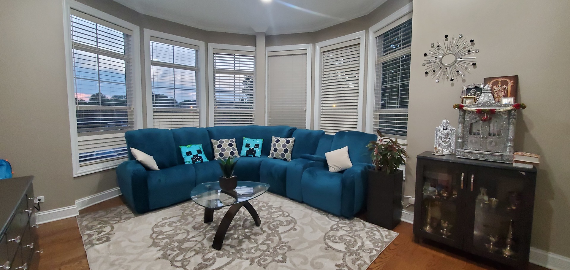 Mount Prospect, IL 60056