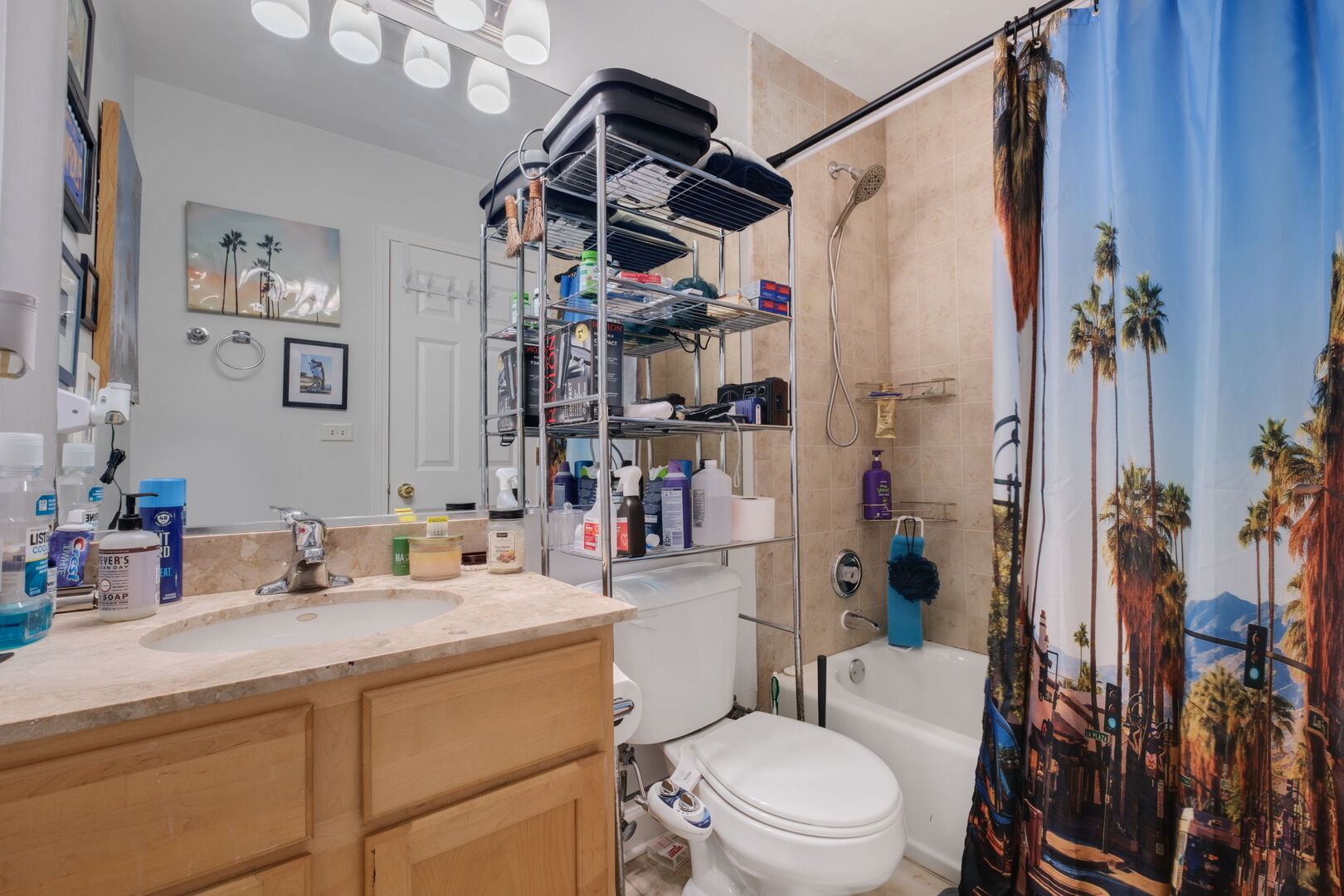 1238 W Pratt Boulevard #2C, Chicago, IL 60626