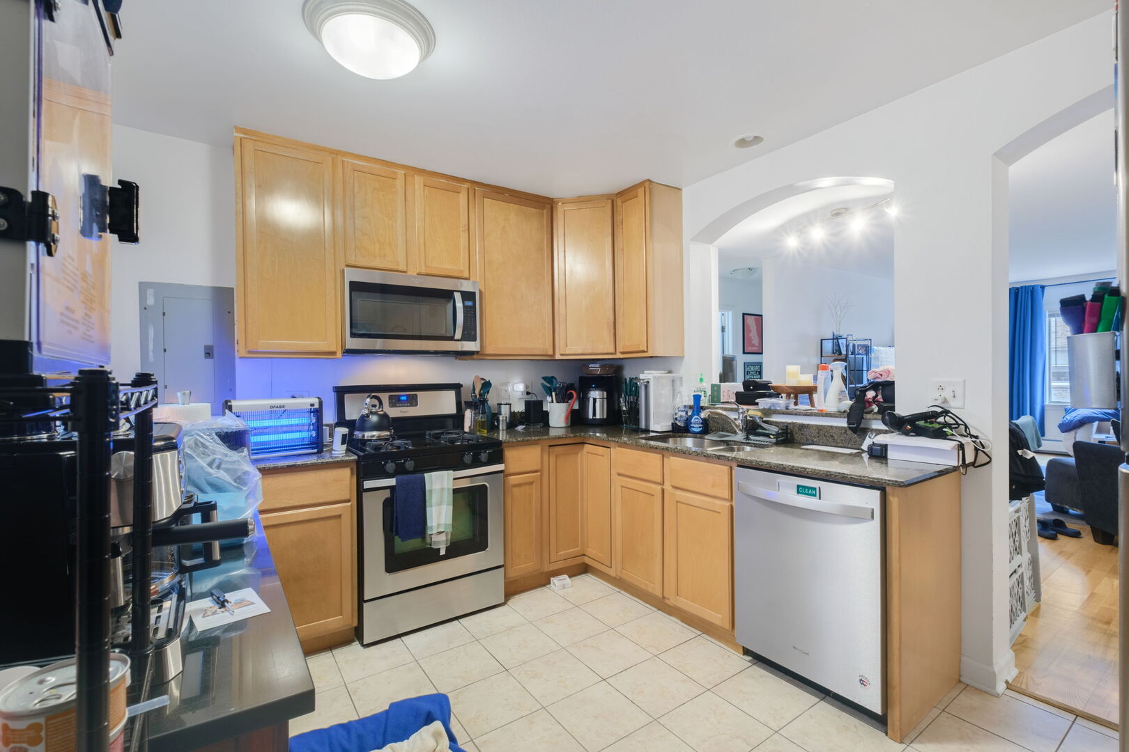 1238 W Pratt Boulevard #2C, Chicago, IL 60626