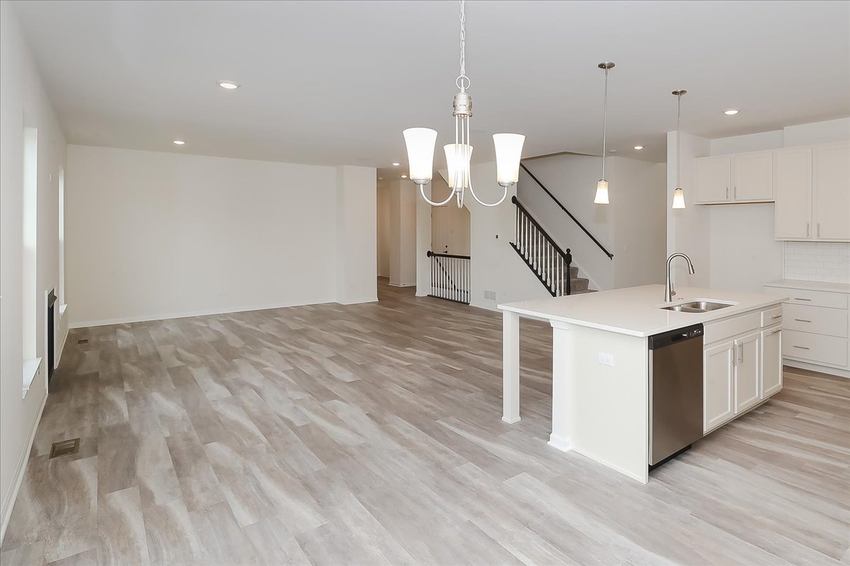 10782 Chadsey Road, Huntley, IL 60142