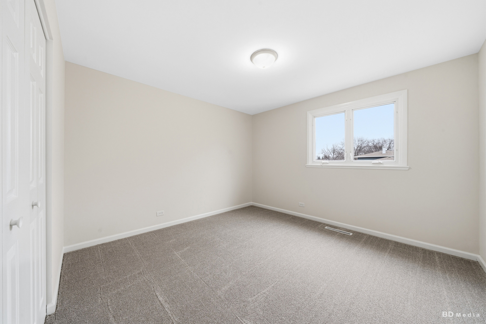 15118 Hillside Avenue, Oak Forest, IL 60452