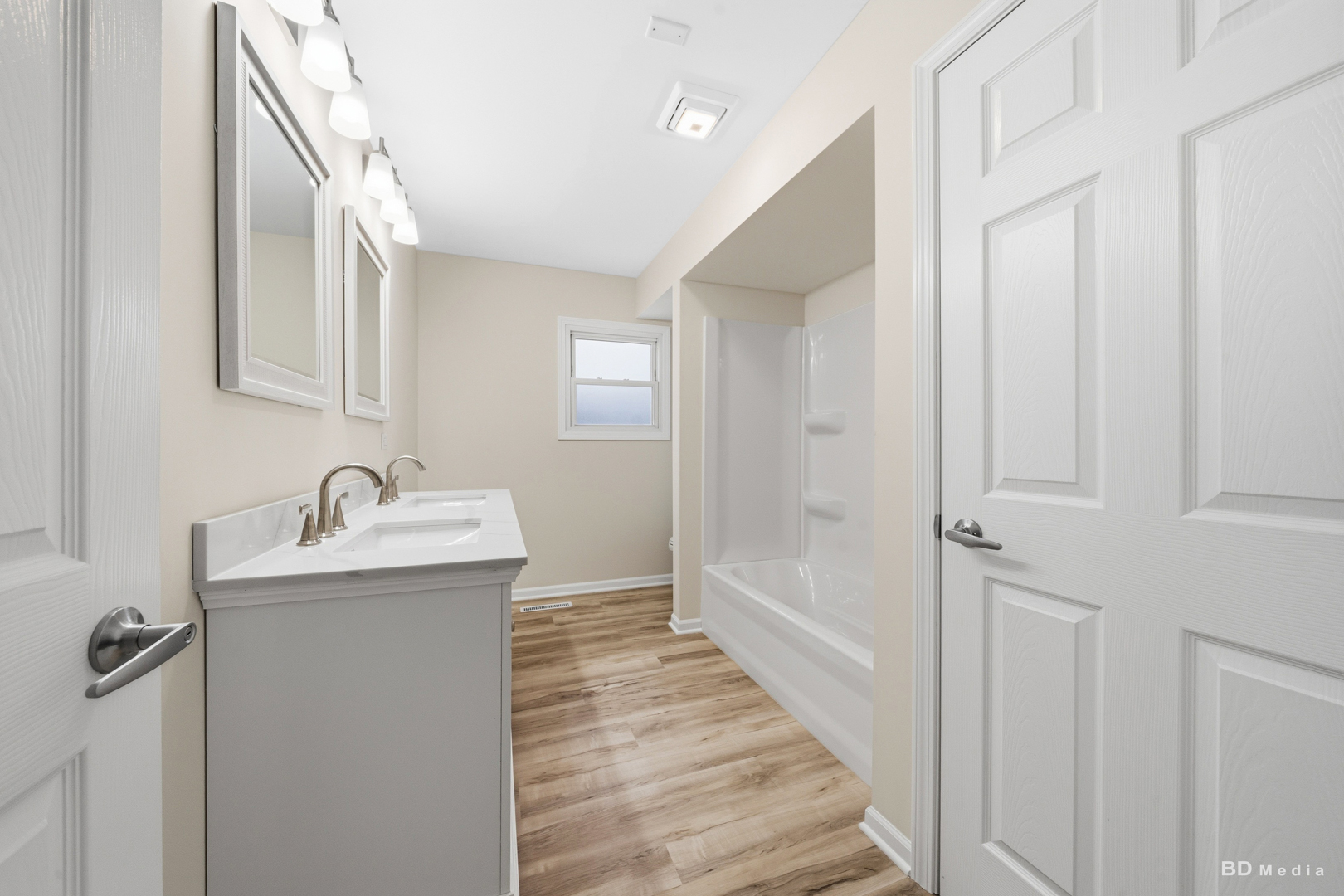 15118 Hillside Avenue, Oak Forest, IL 60452