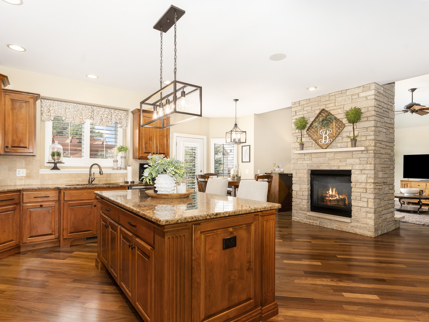 25736 W Sunnymere Drive, Plainfield, IL 60585