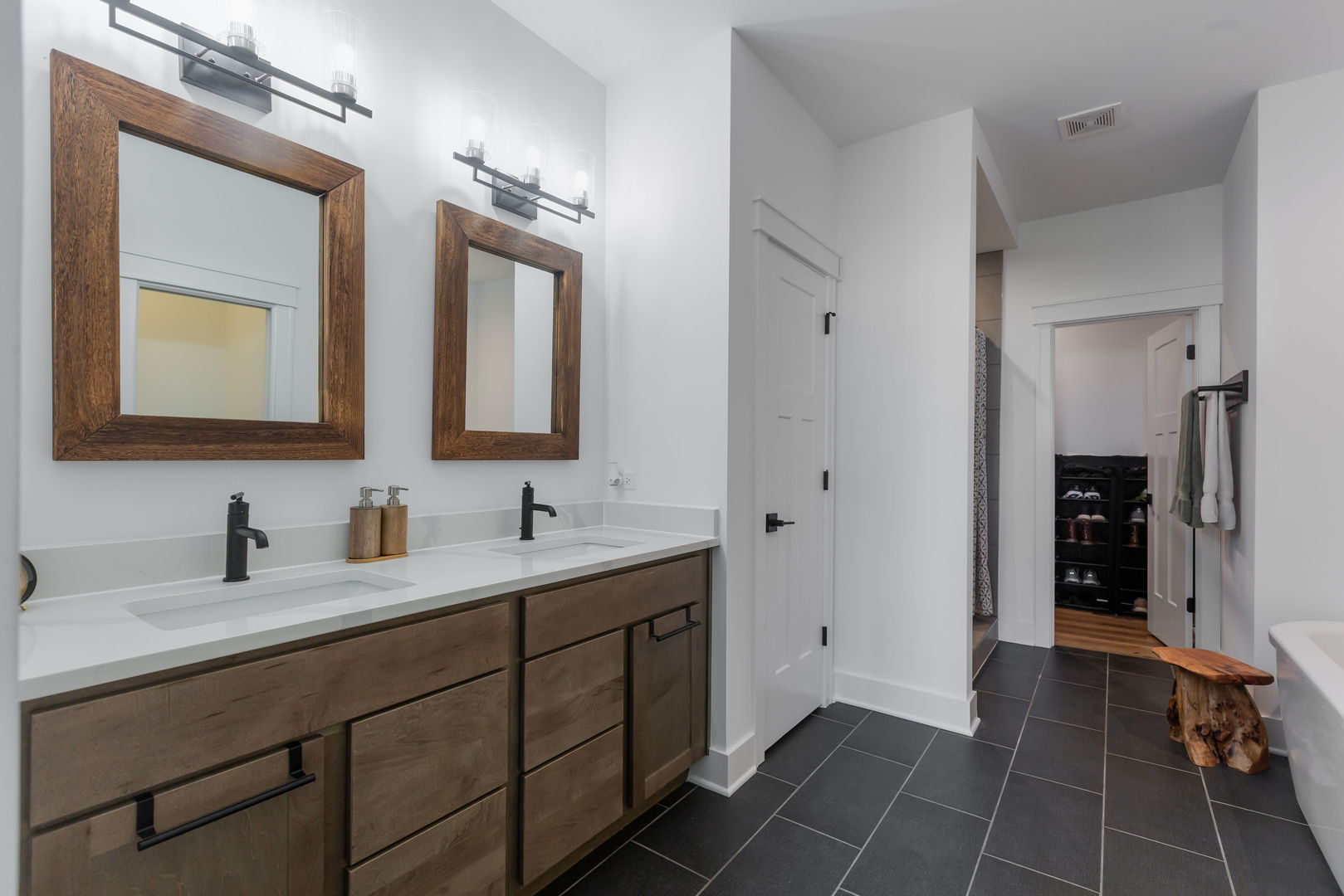 3606 Harmony Circle, Elgin, IL 60124