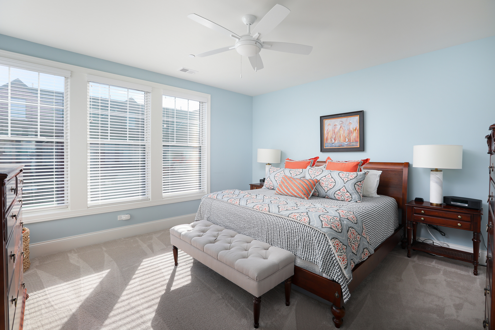 932 E Chicago Avenue, Naperville, IL 60540