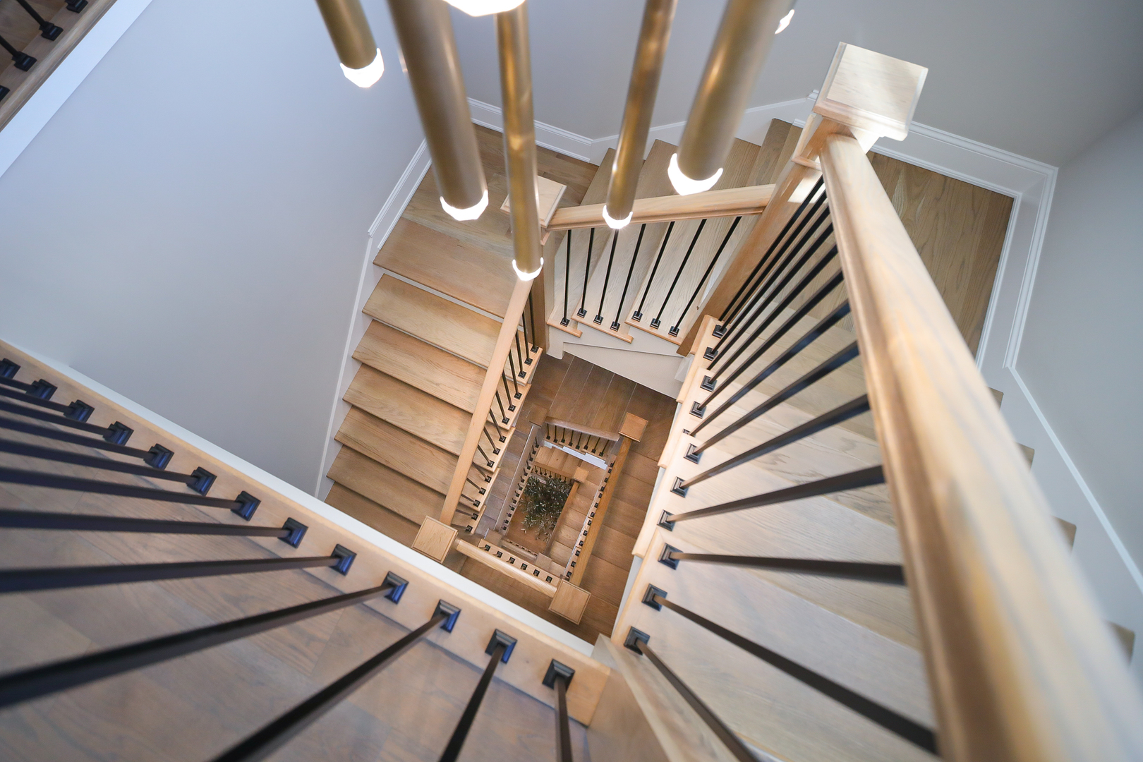 932 E Chicago Avenue, Naperville, IL 60540