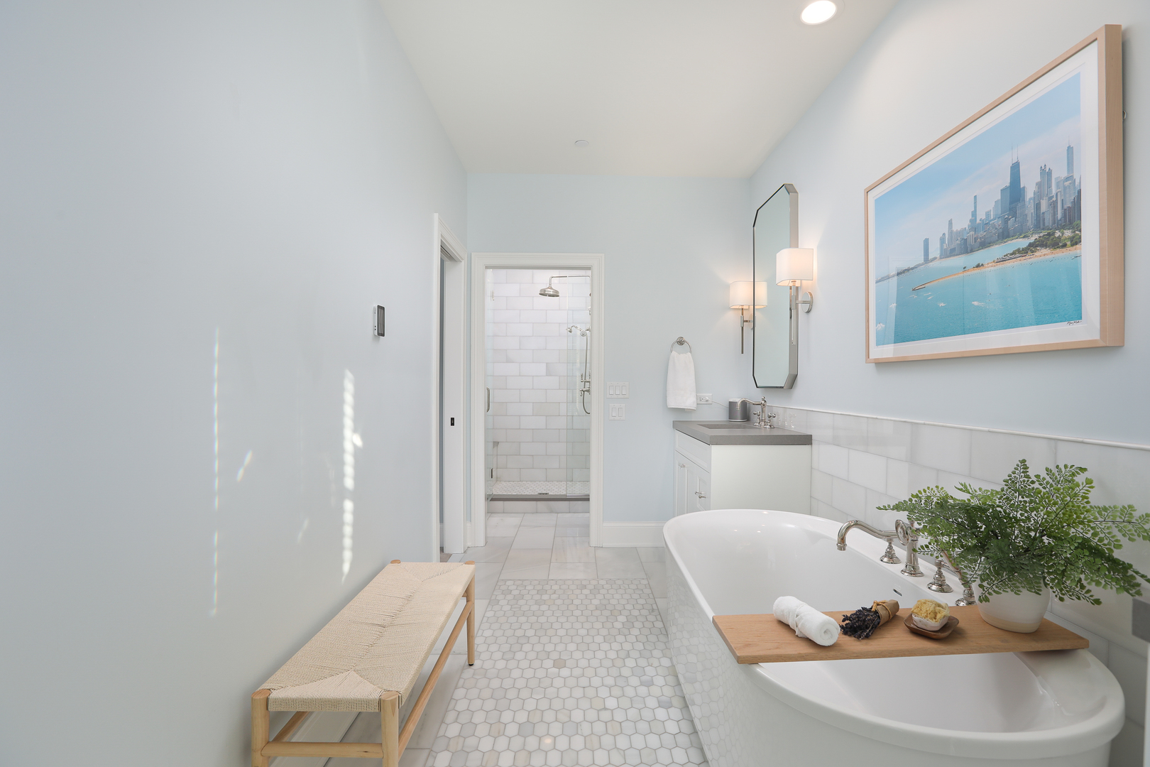 932 E Chicago Avenue, Naperville, IL 60540