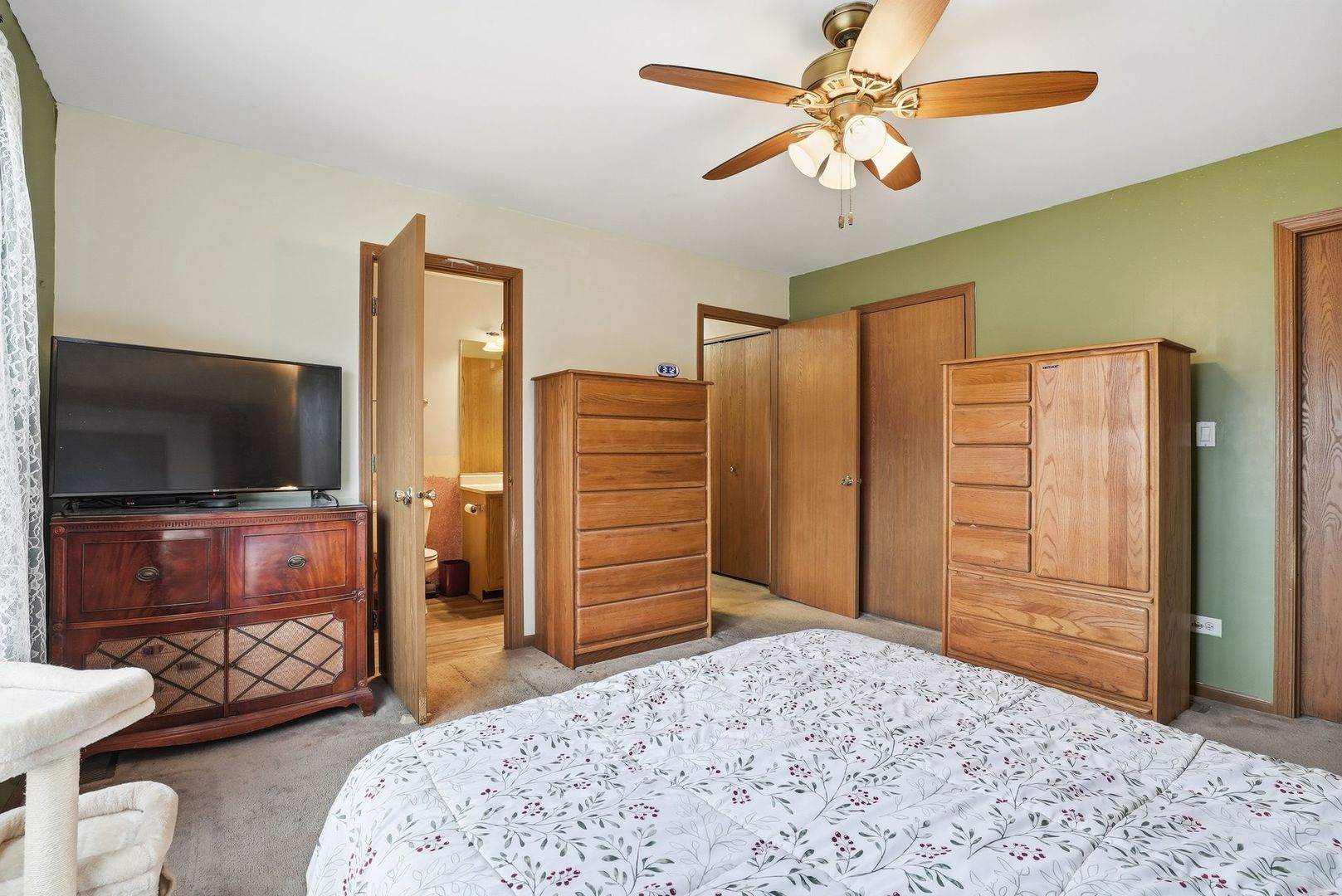 816 Ann Street, Joliet, IL 60435