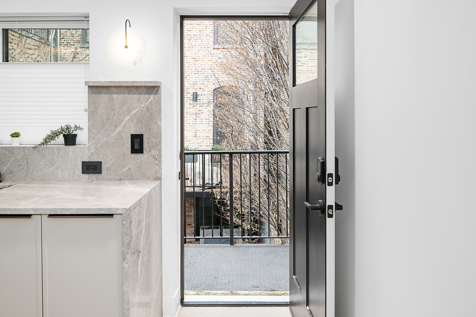 2124 N Sedgwick Street #CH, Chicago, IL 60614