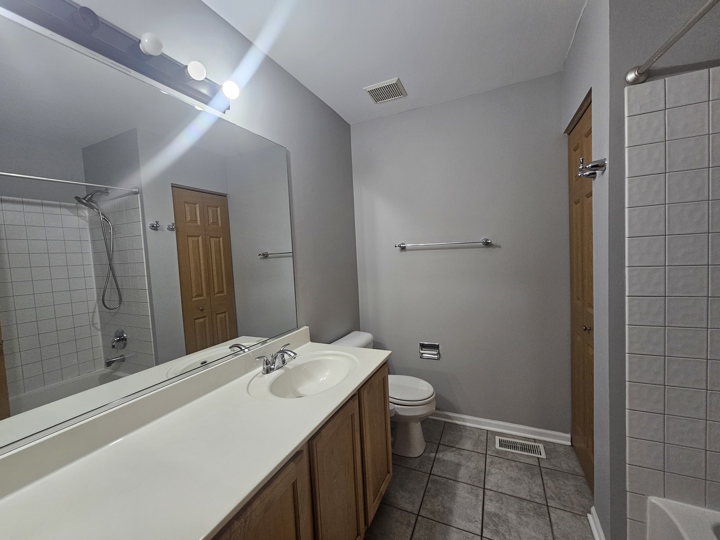 852 Woodewind Drive #-, Naperville, IL 60563