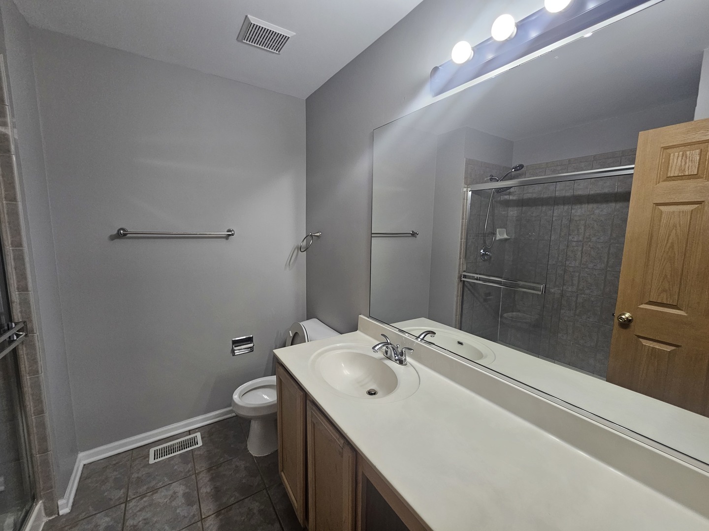 852 Woodewind Drive #-, Naperville, IL 60563