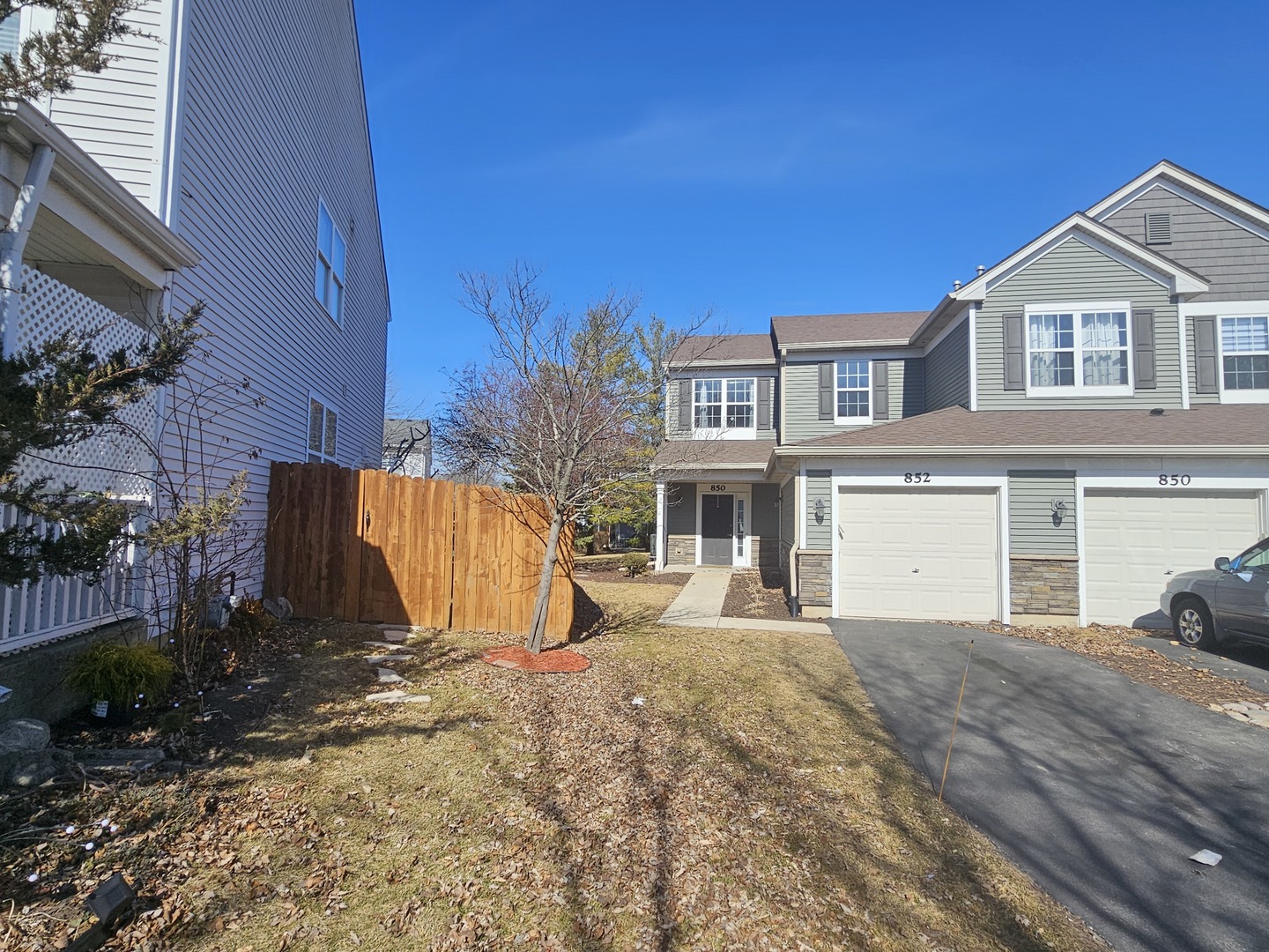 852 Woodewind Drive #-, Naperville, IL 60563