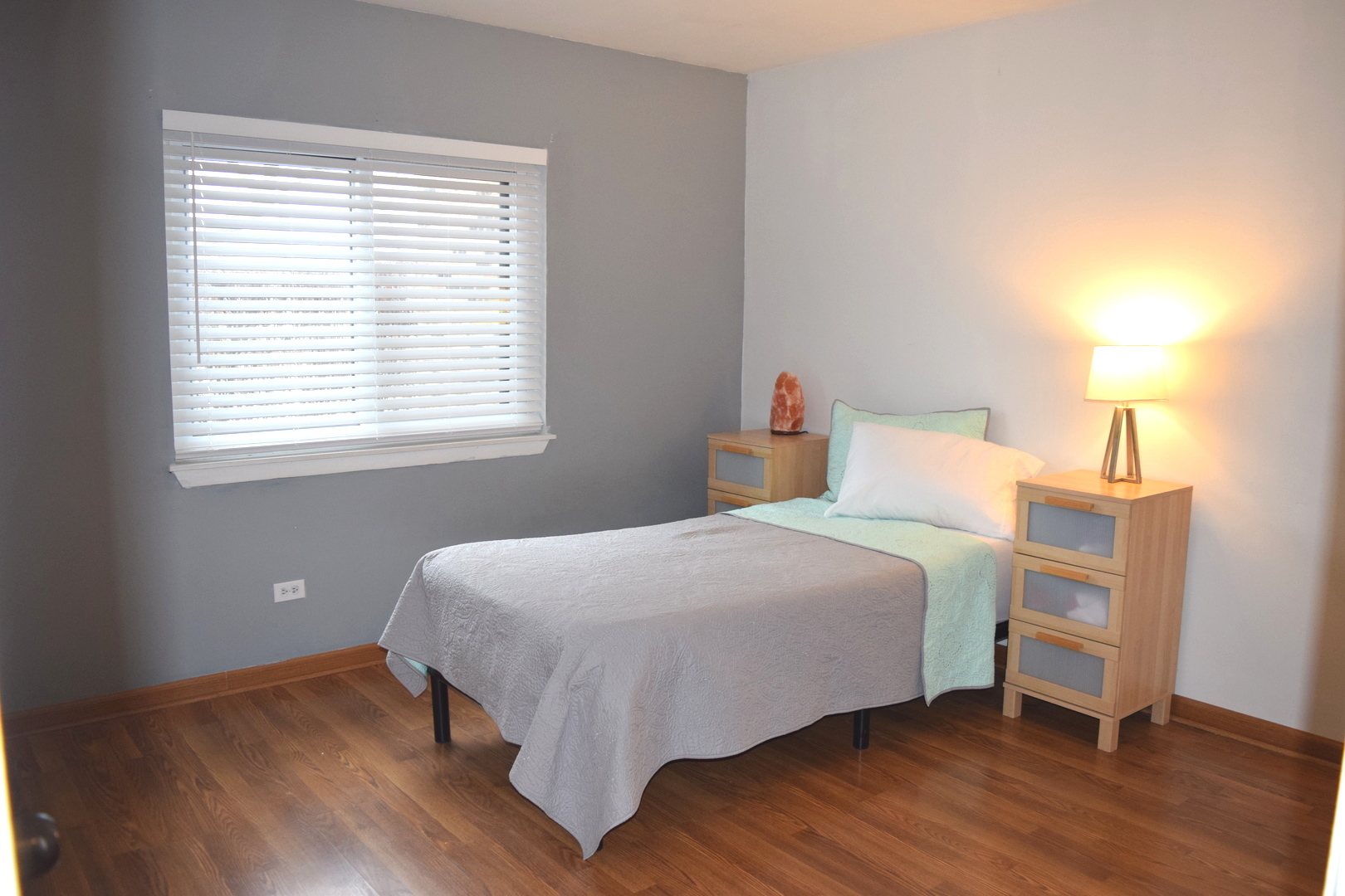 2243 W Nichols Road #31B, Arlington Heights, IL 60004