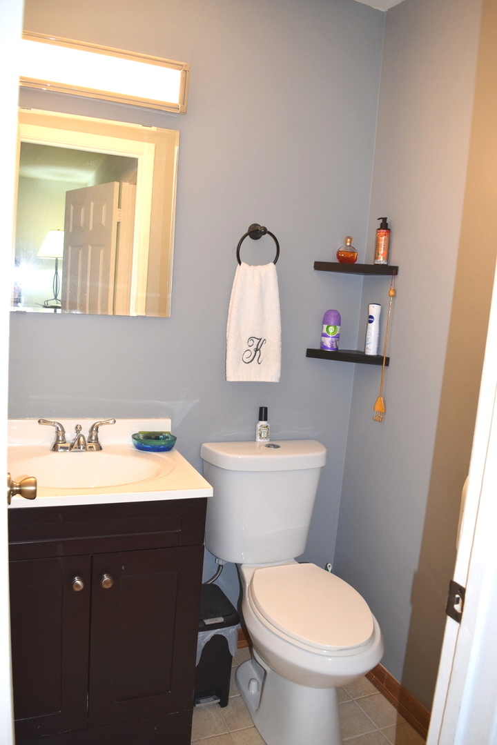 2243 W Nichols Road #31B, Arlington Heights, IL 60004