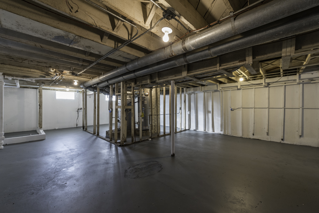 821 12th Street, North Chicago, IL 60064