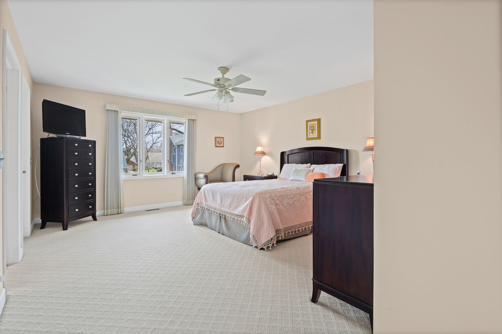 720 Mullady Parkway, Libertyville, IL 60048