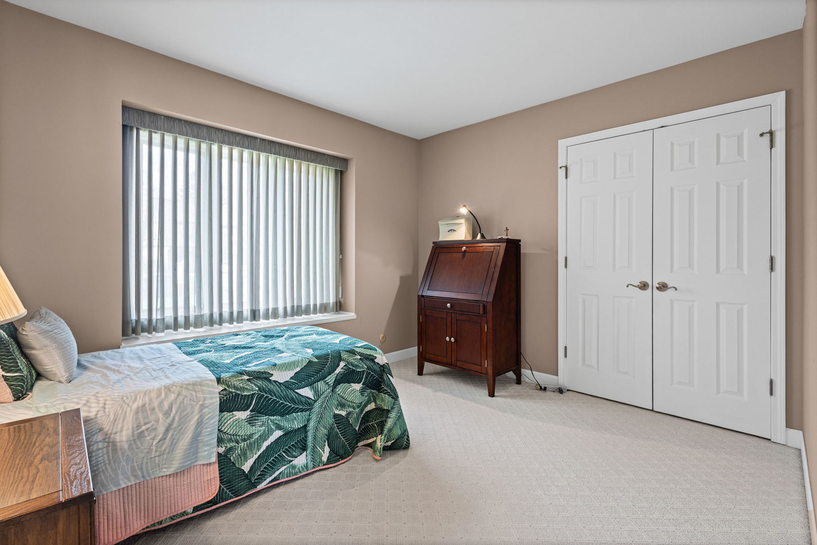 720 Mullady Parkway, Libertyville, IL 60048