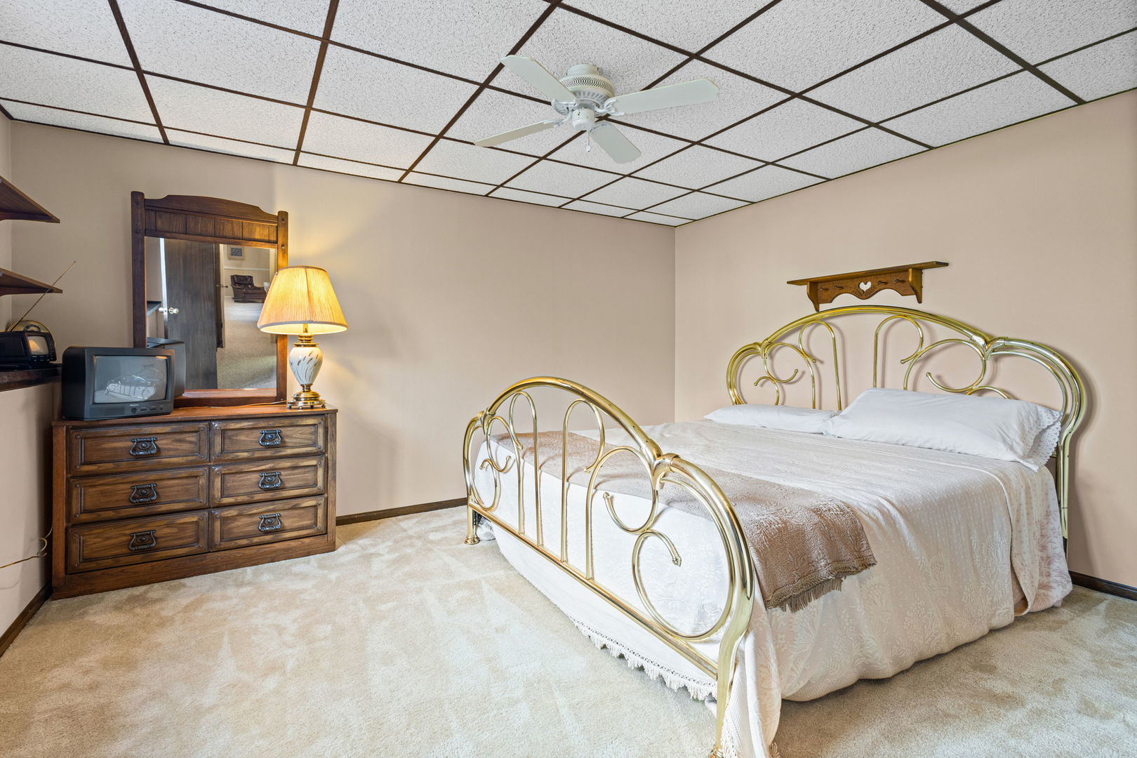 720 Mullady Parkway, Libertyville, IL 60048