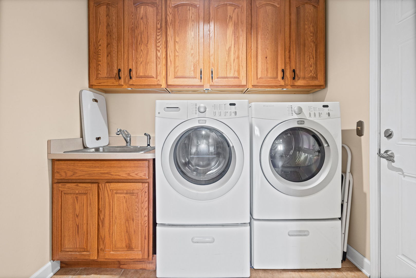 720 Mullady Parkway, Libertyville, IL 60048