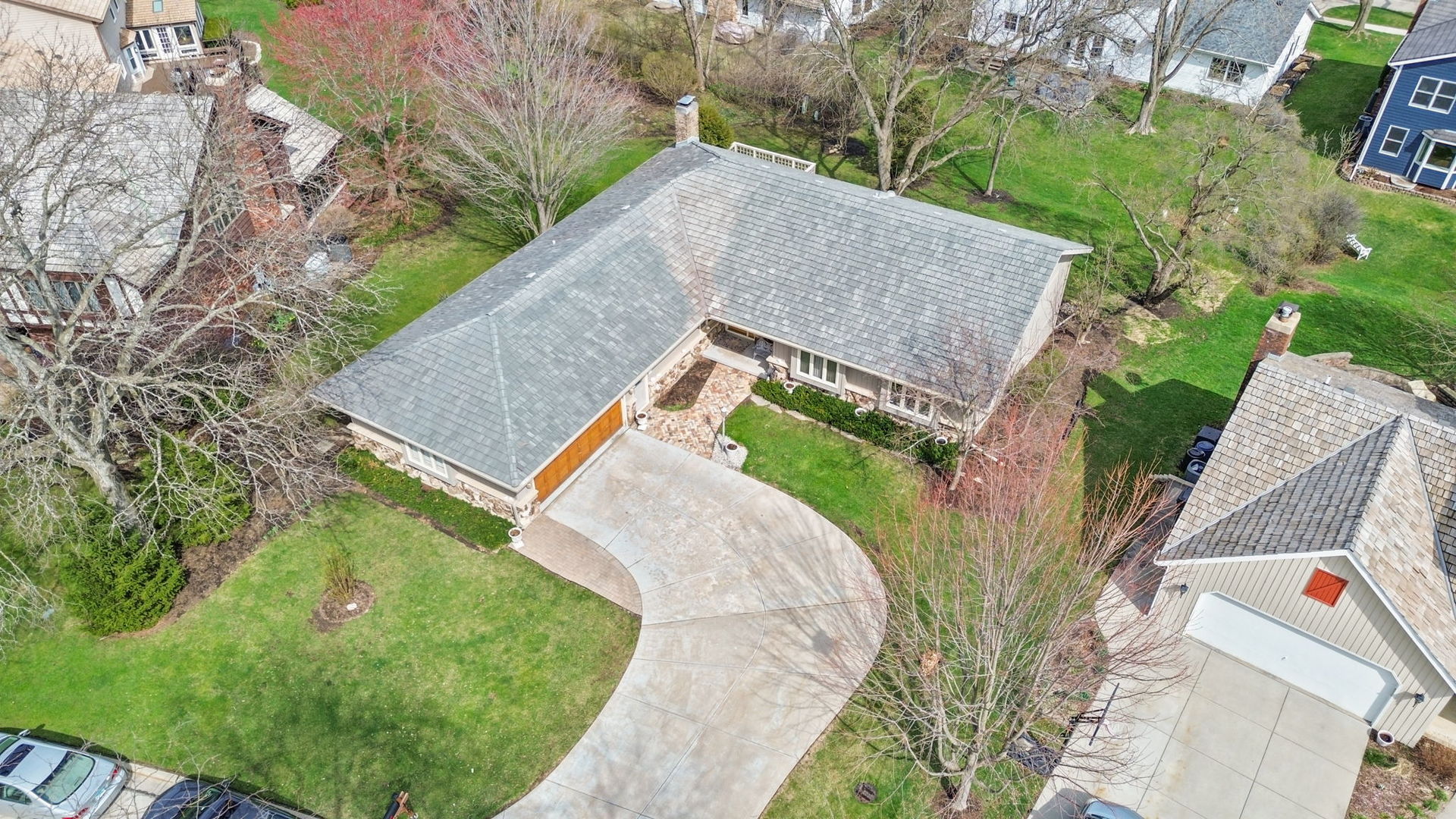 720 Mullady Parkway, Libertyville, IL 60048