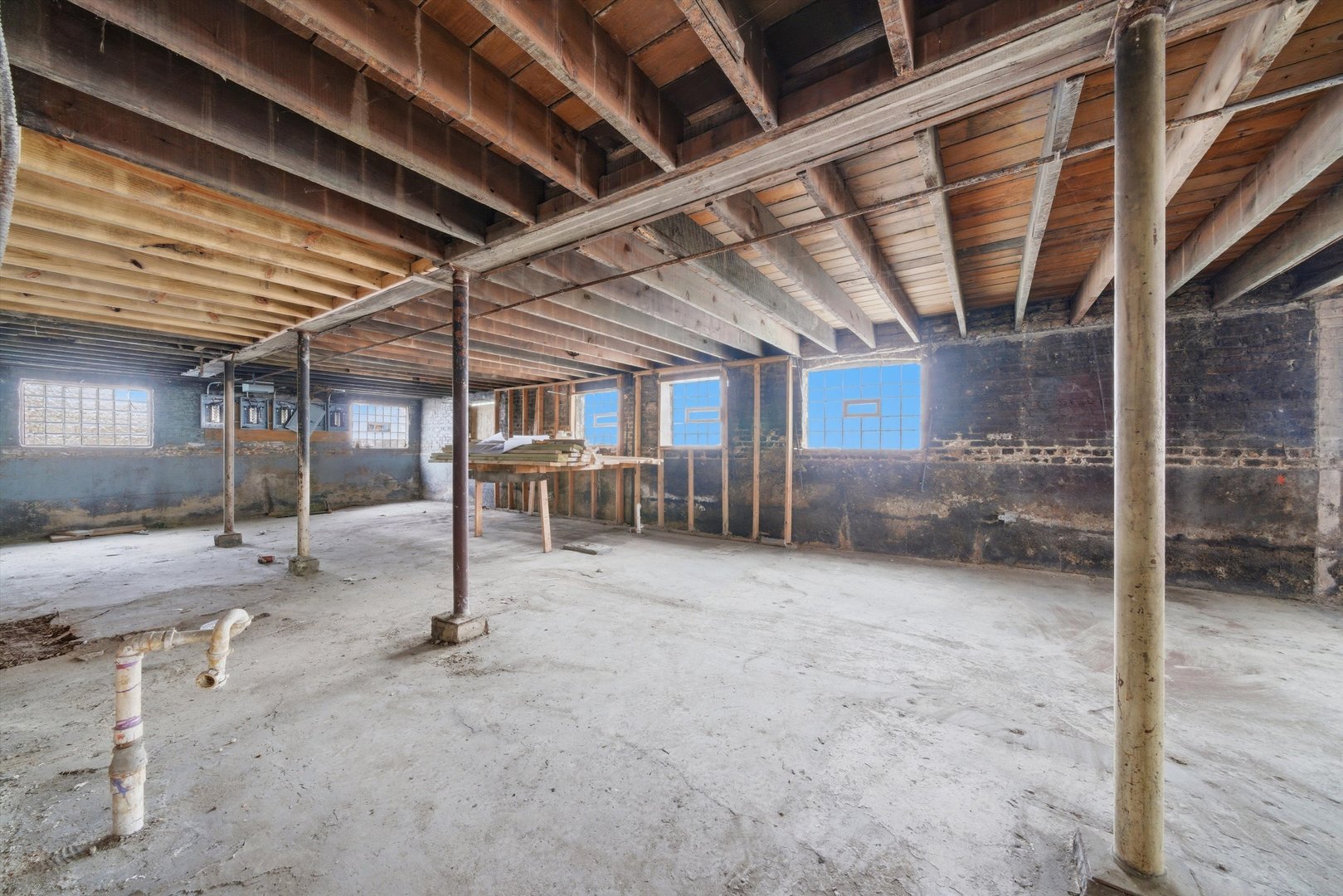 5843 S Peoria Street, Chicago, IL 60621