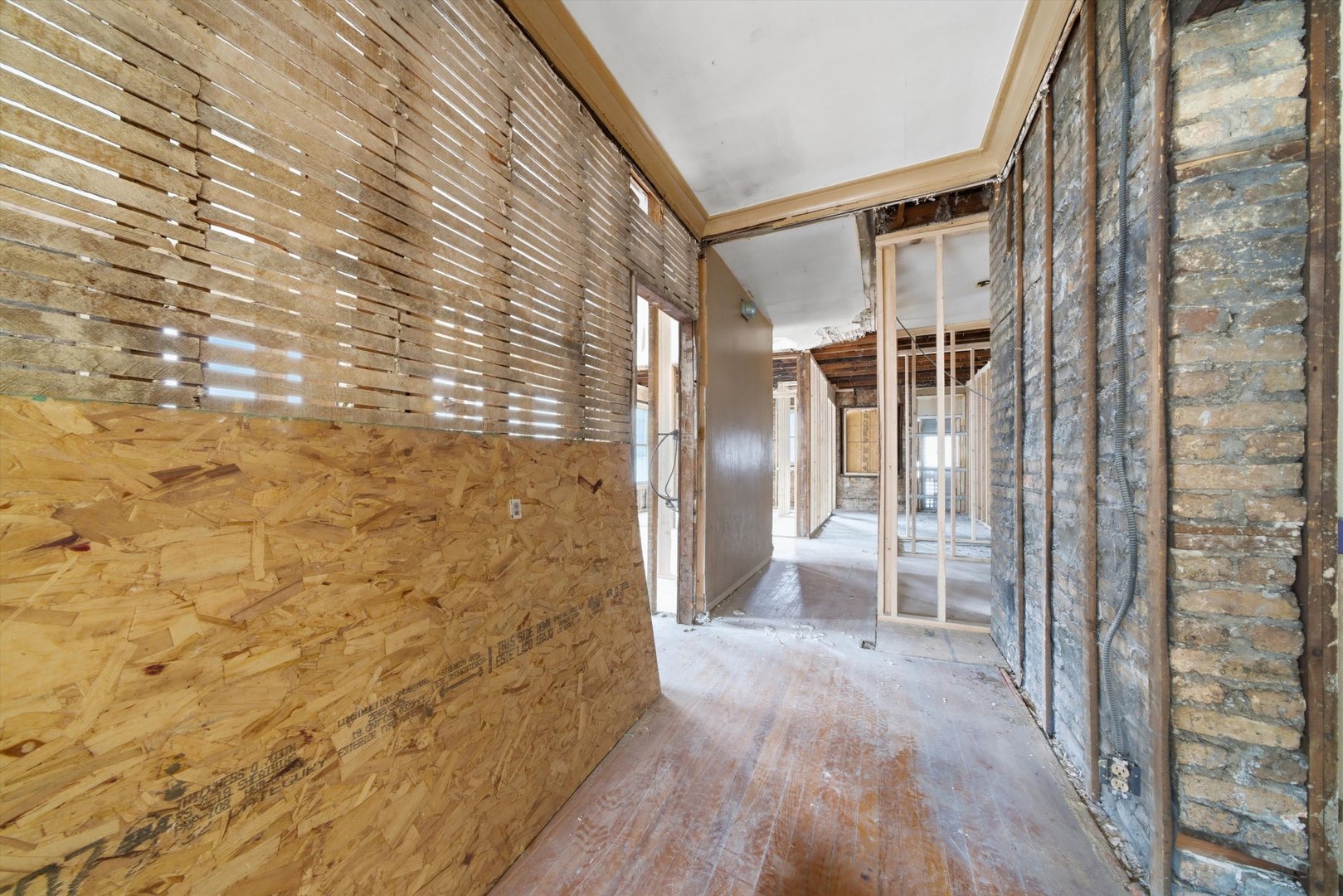 5843 S Peoria Street, Chicago, IL 60621