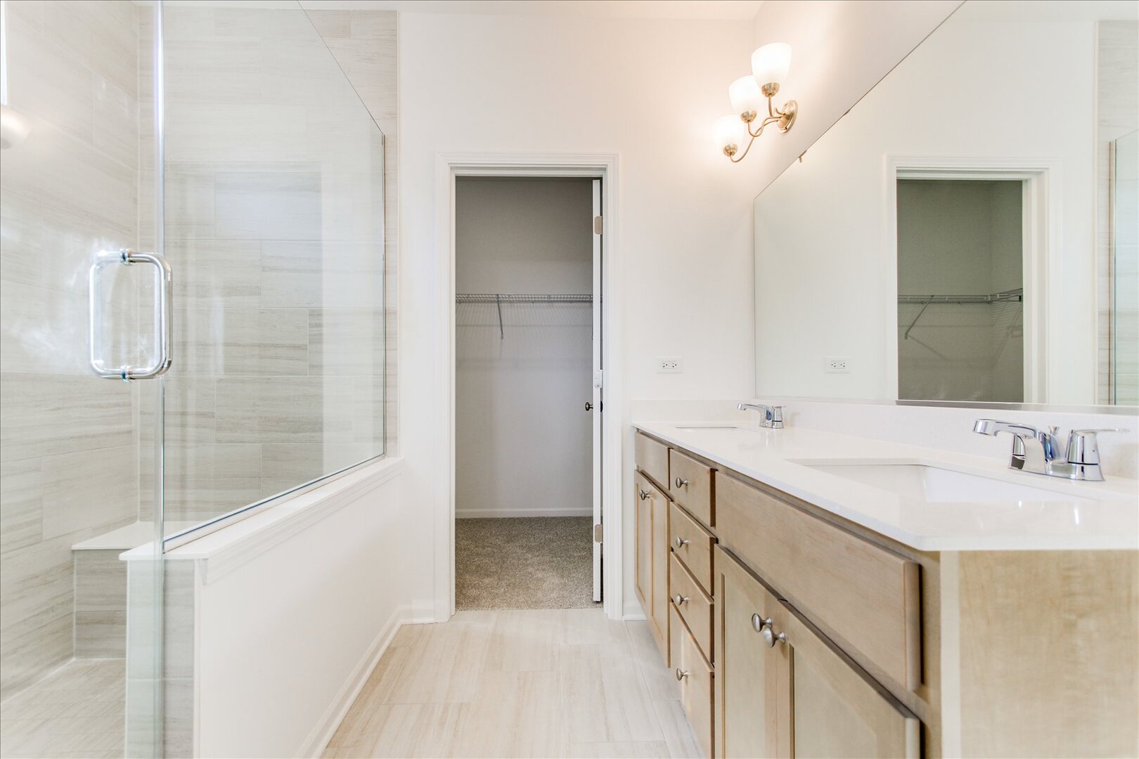 734 Alberta Avenue, Oswego, IL 60543