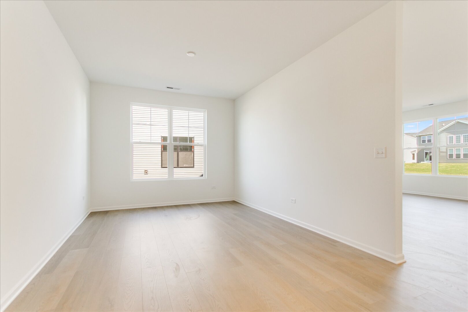 734 Alberta Avenue, Oswego, IL 60543