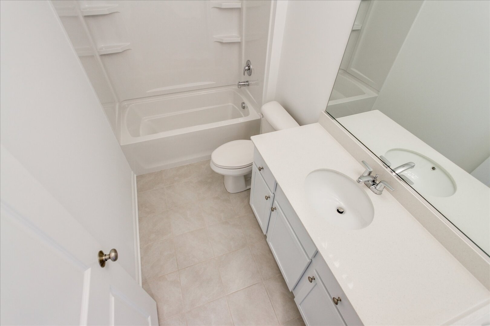 734 Alberta Avenue, Oswego, IL 60543