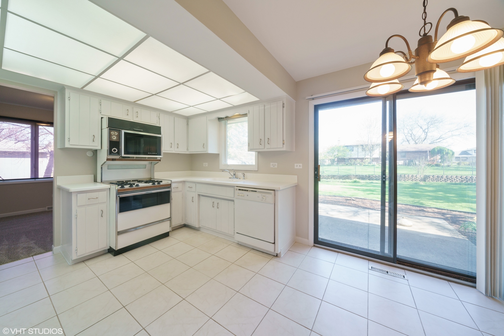 16W700 Fern Street, Willowbrook, IL 60527