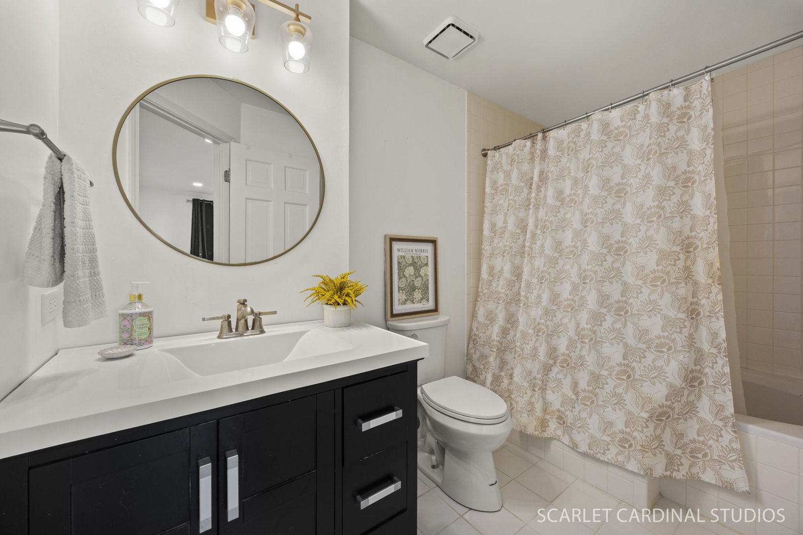 528 Pershing Avenue #G, Glen Ellyn, IL 60137