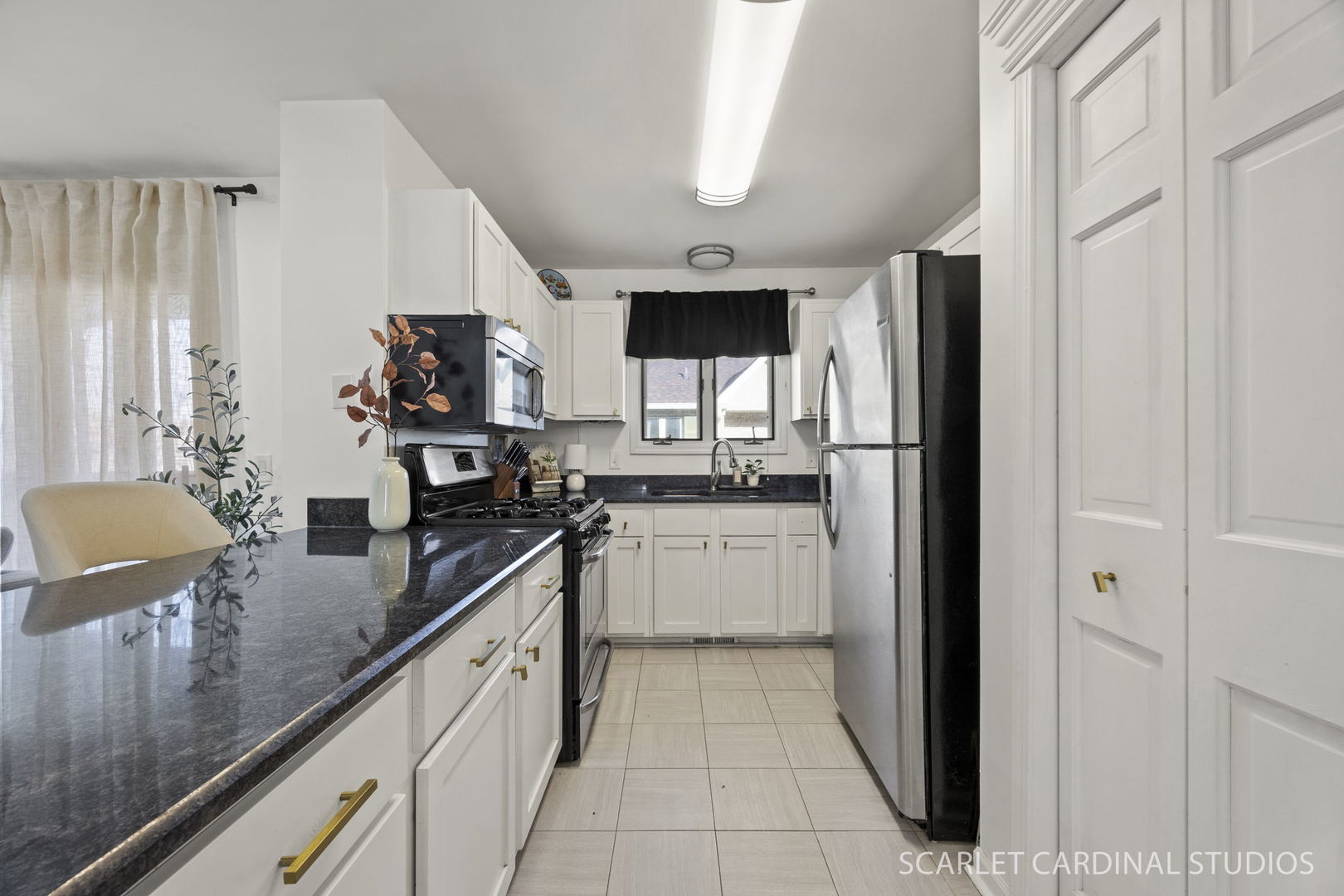 528 Pershing Avenue #G, Glen Ellyn, IL 60137