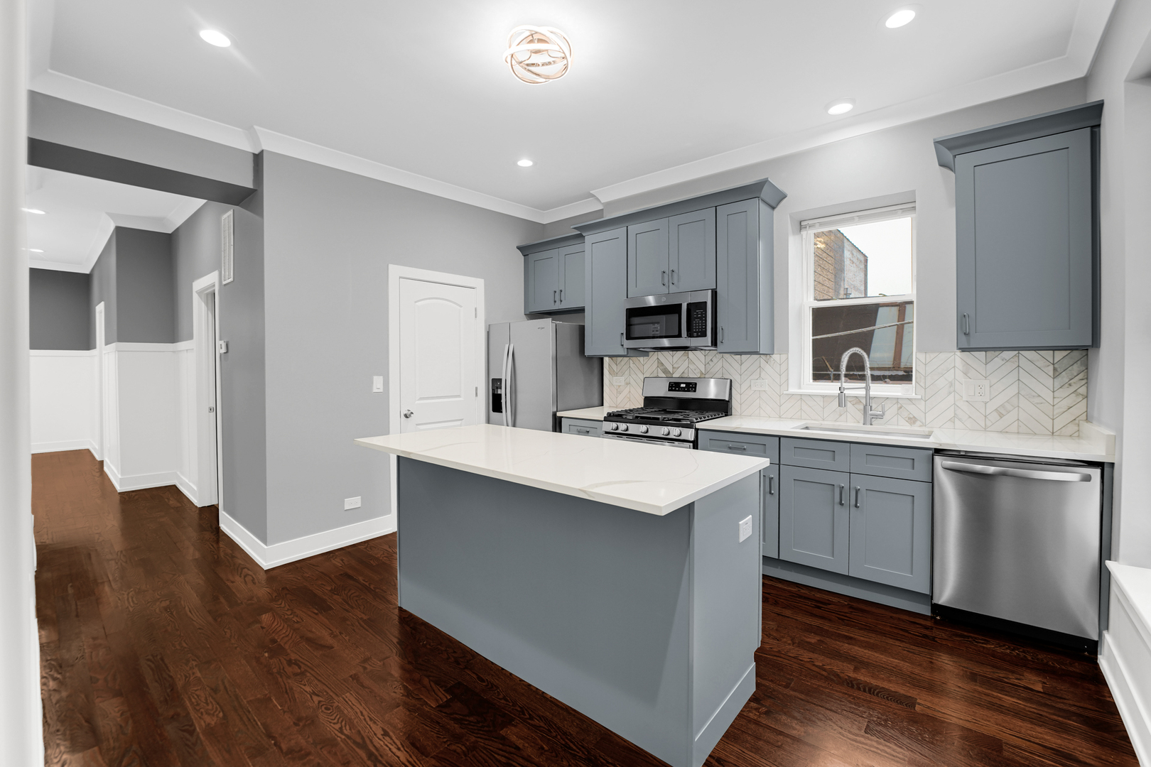 7844 S Emerald Avenue, Chicago, IL 60620