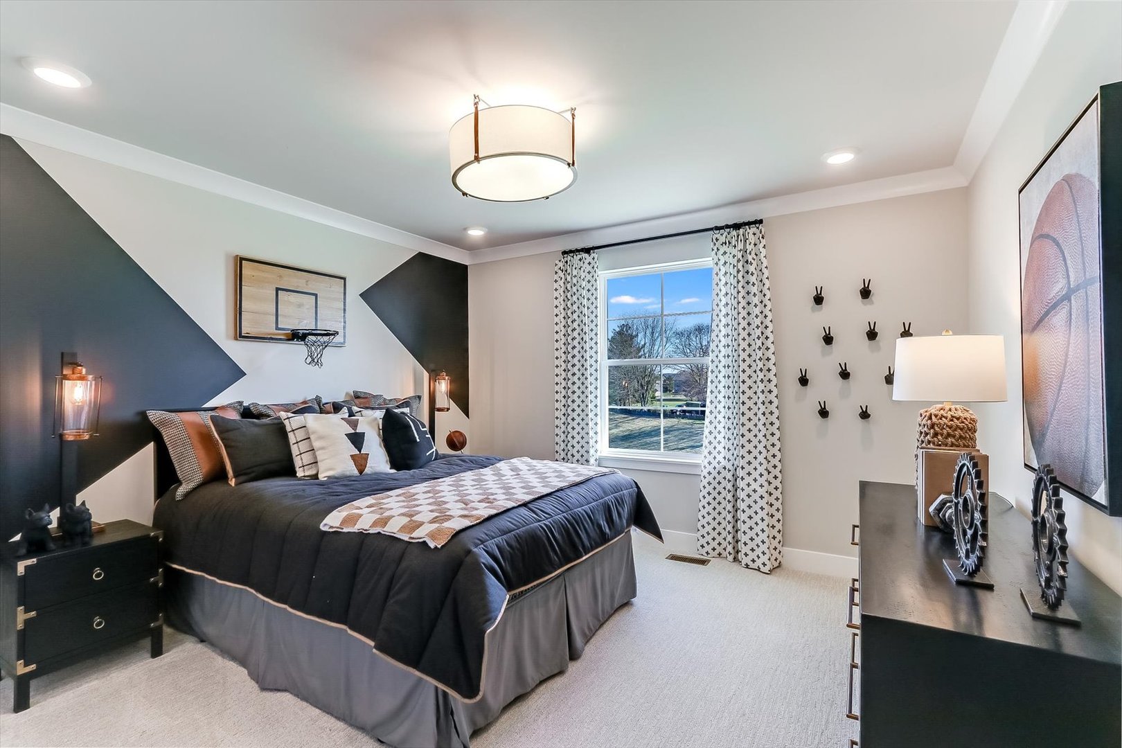 201 Piper Glen Avenue, Oswego, IL 60543