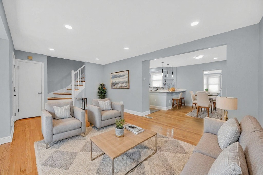 10029 S Green Street, Chicago, IL 60643