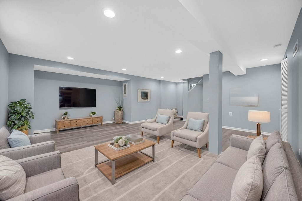 10029 S Green Street, Chicago, IL 60643