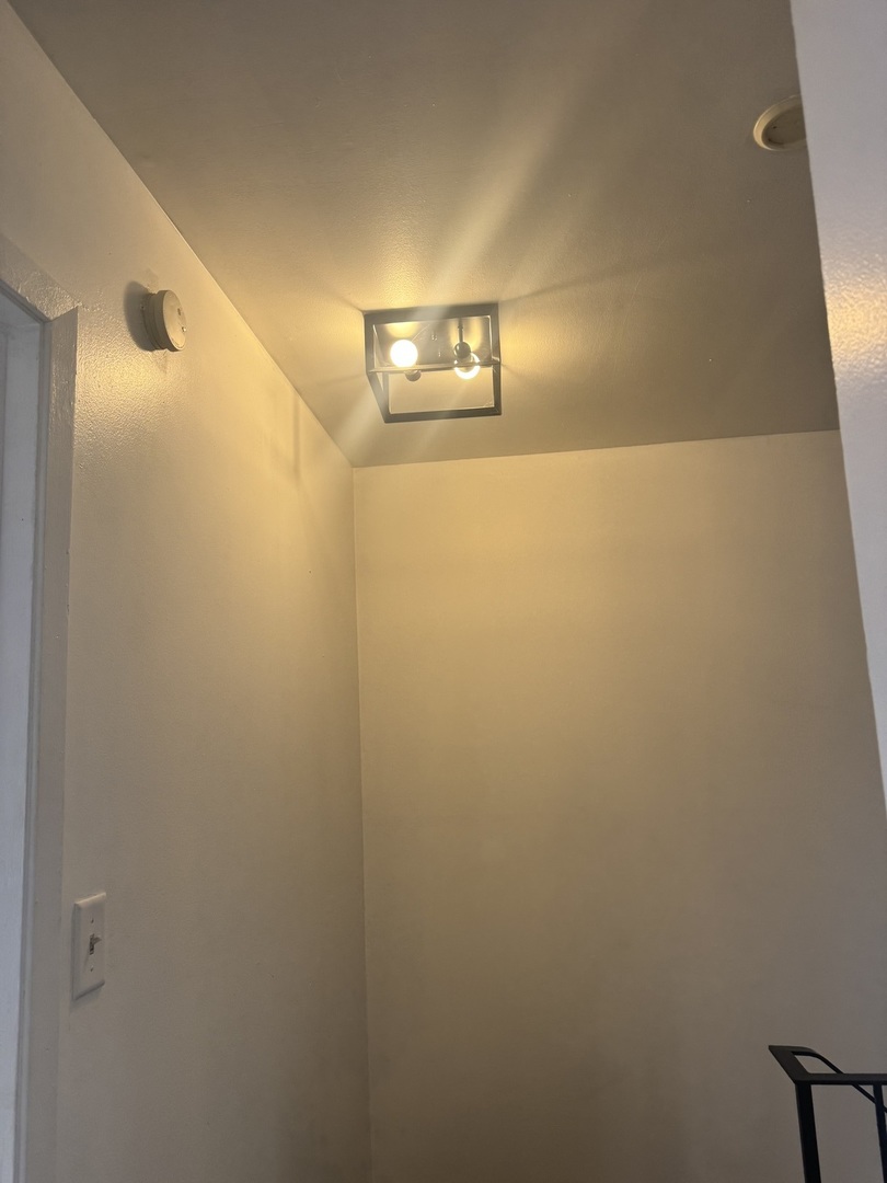 2333 Windsor Lane, Country Club Hills, IL 60478