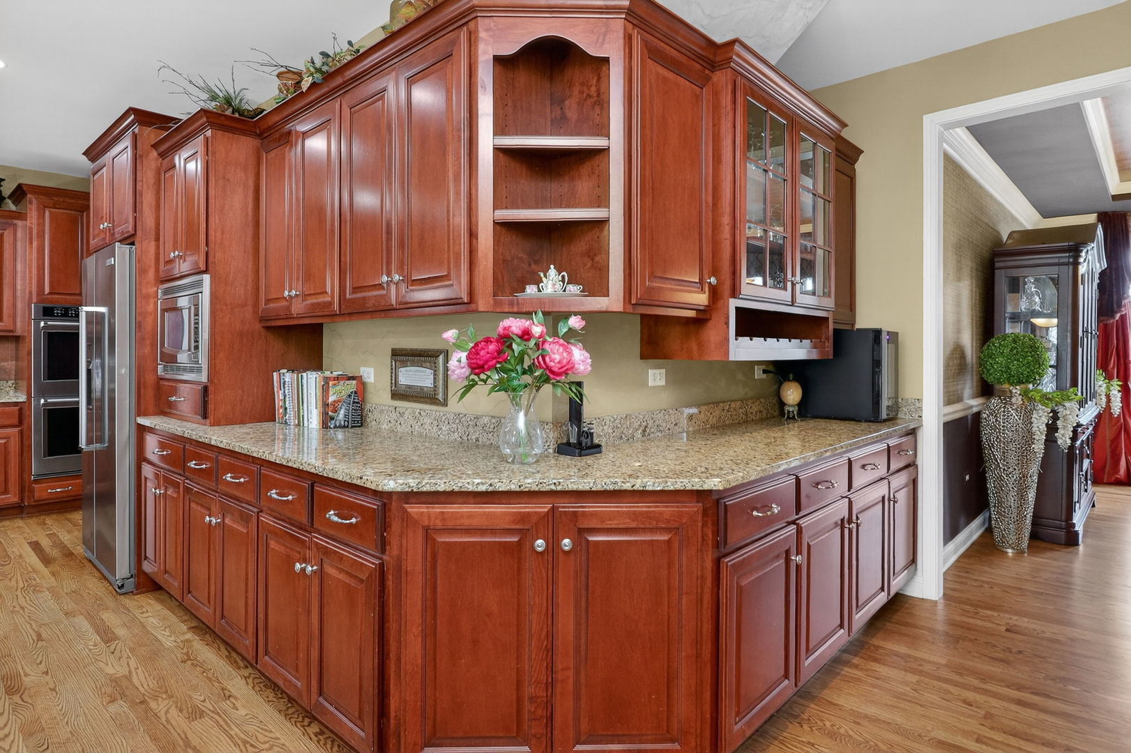 1 Crenshaw Court, Bolingbrook, IL 60490