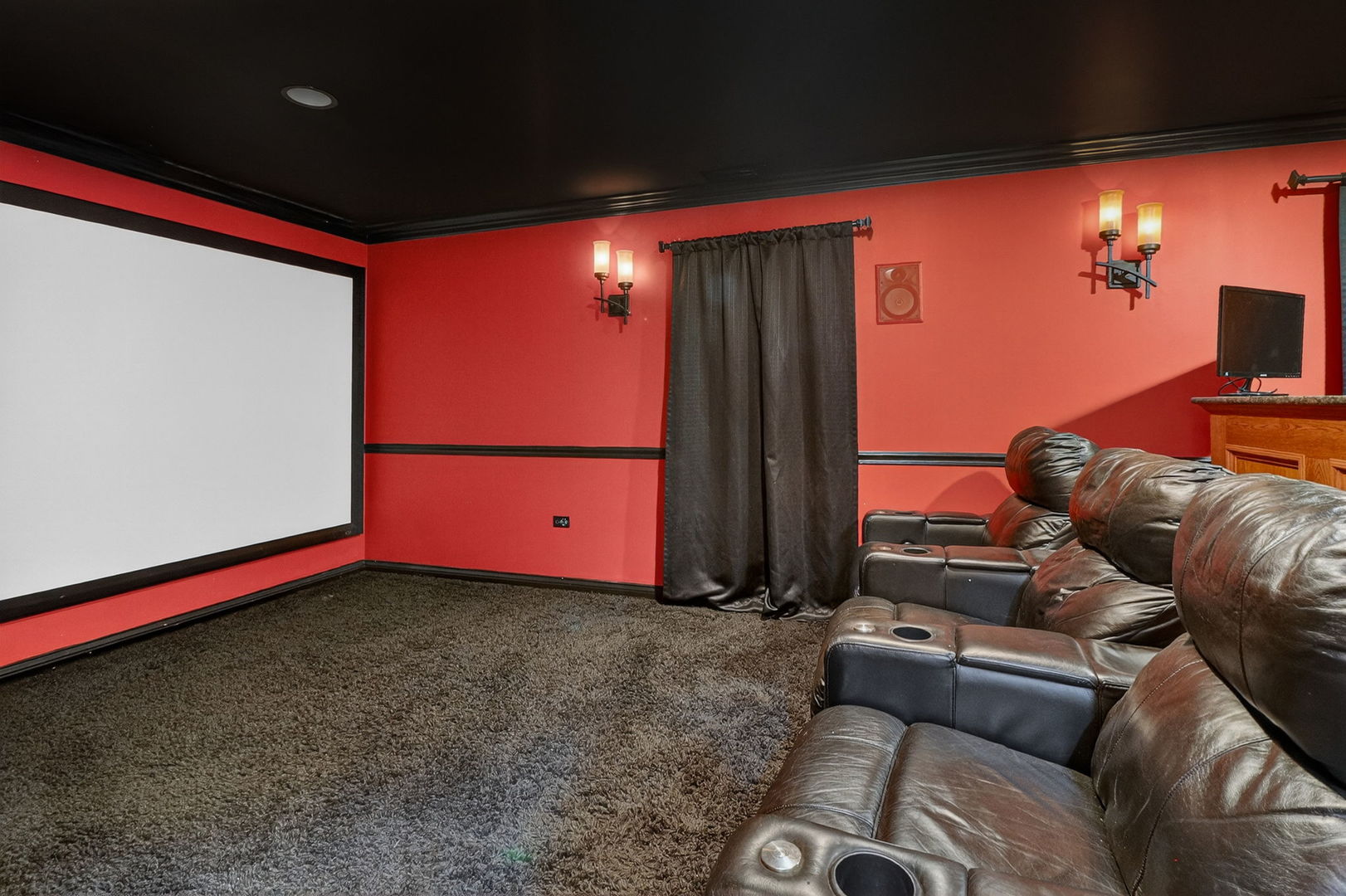 1 Crenshaw Court, Bolingbrook, IL 60490