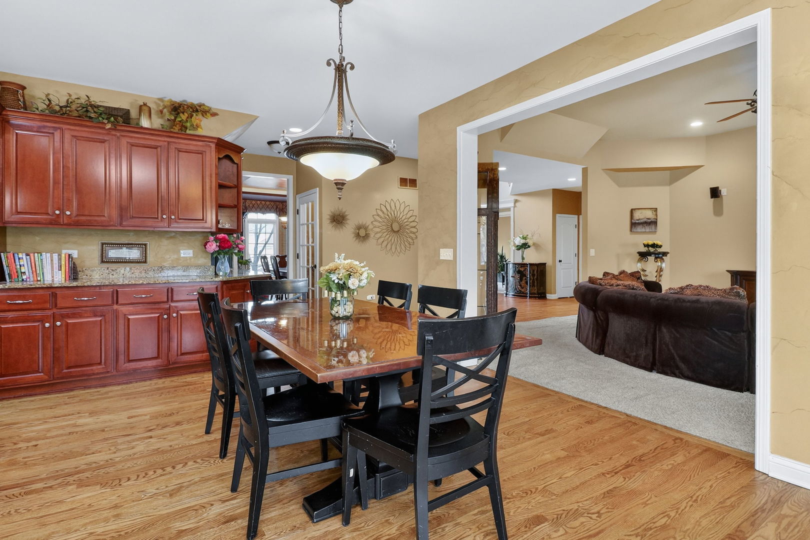 1 Crenshaw Court, Bolingbrook, IL 60490