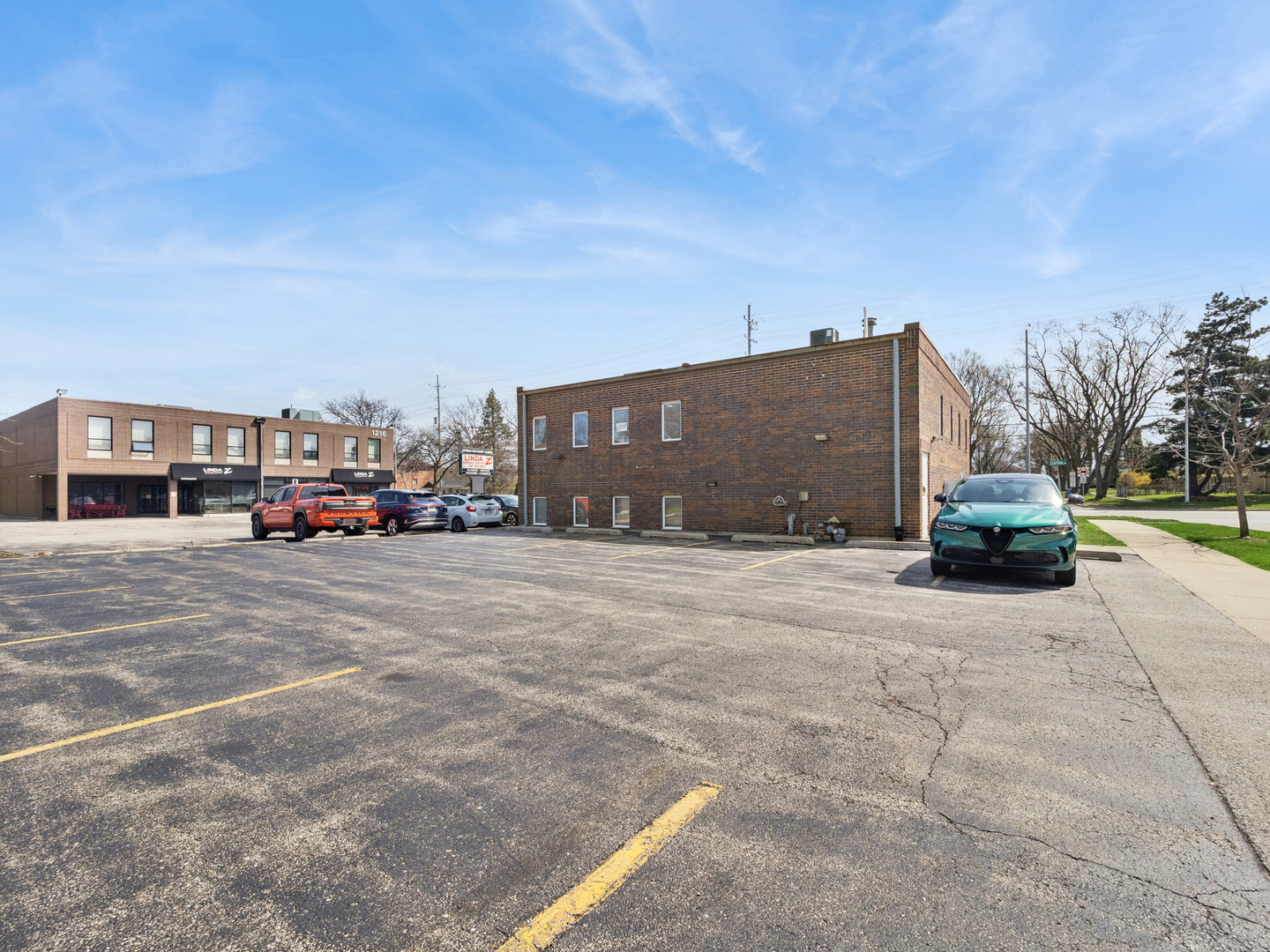 1204 E Central Road, Arlington Heights, IL 60005